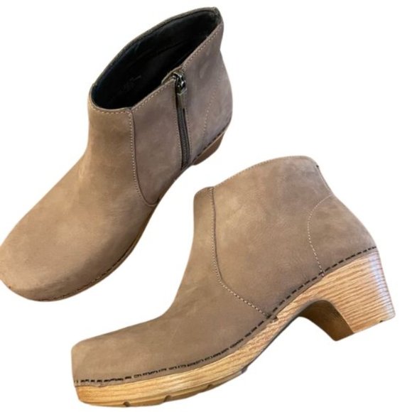 DANSKO Women's Maria Professional Taupe Suede Heeled Mule Ankle Bootie 40 9.5/10 - Picture 7 of 16